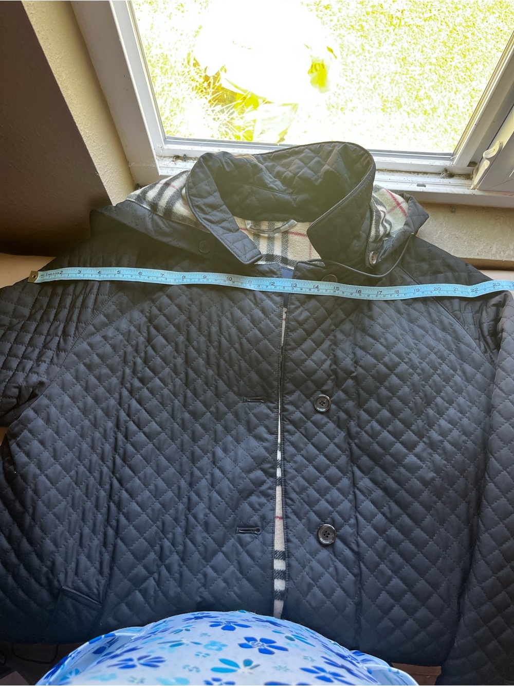 Burberry Black Quilted Hooded Trench Coat with Signature
Check Lining - Picture 7 of 15